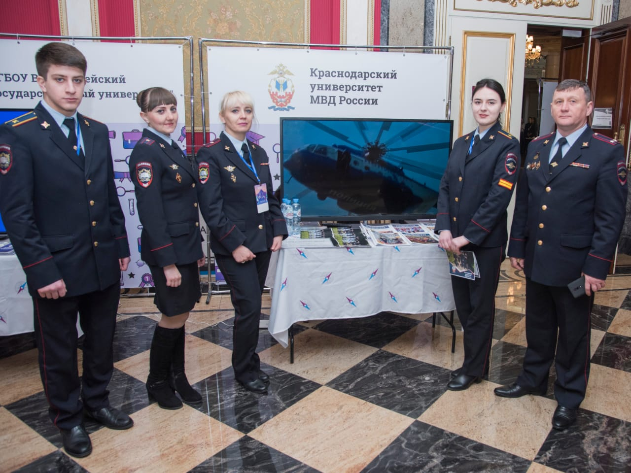 09.02.2020 курсанты факультета приняли участие во всероссийской профориентационной образовательной выставке «Навигатор-2020»