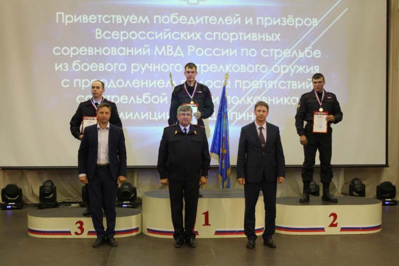 В упражнении ПБ-3 1-е место занял слушатель пятого курса младший лейтенант полиции Ю. Карамышев 16-21.09.2019