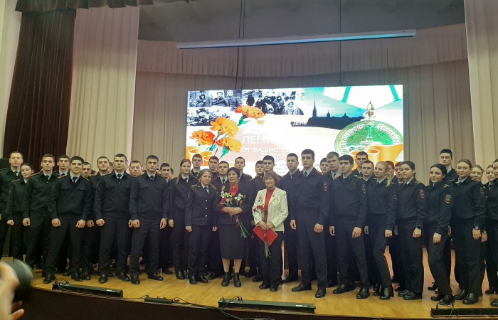31.01.2020 г. жительницы блокадного Ленинграда поделились с курсантами воспоминаниями о своём военном детстве
